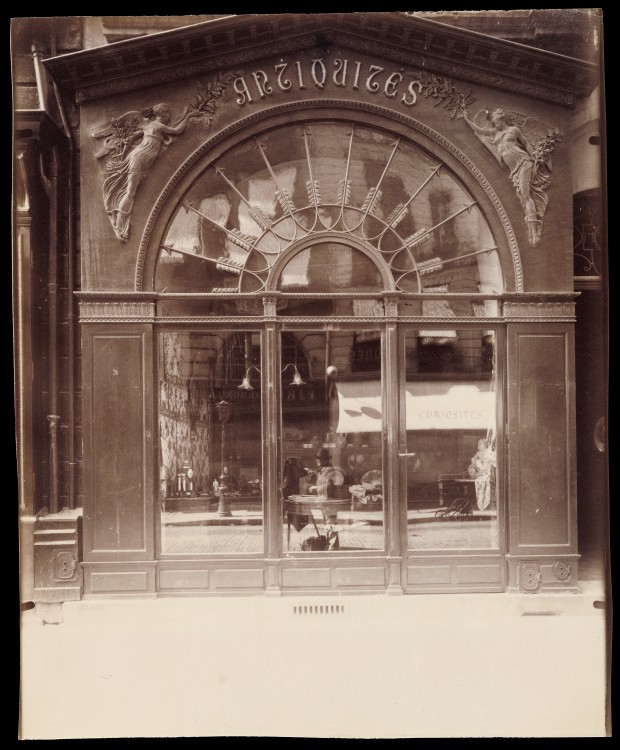 Atget-Paris-Antique-Store-Rue-du-Faubourg-Saint-Honor