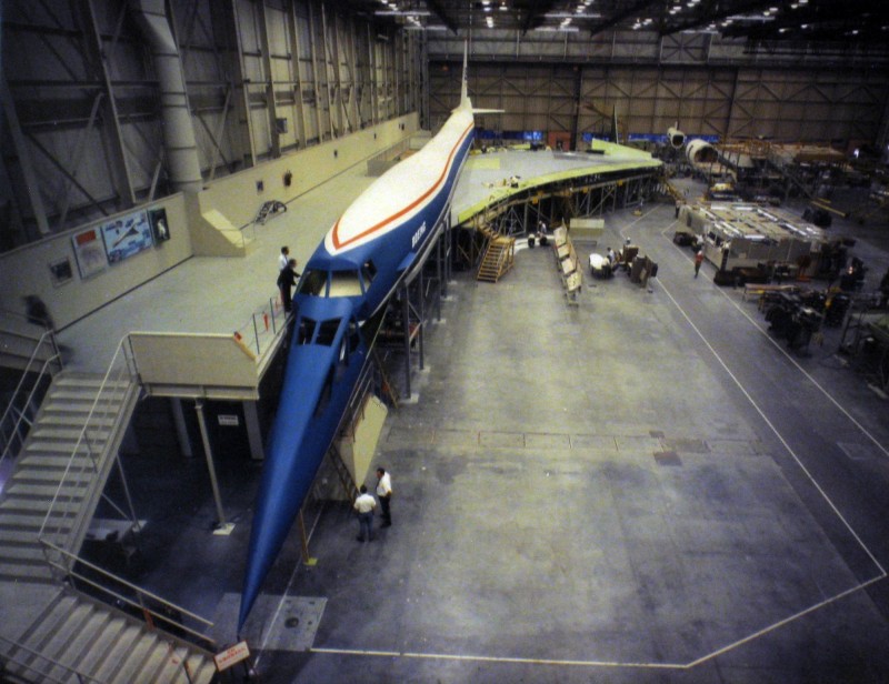 modele-Boeing-2707-supersonique-03